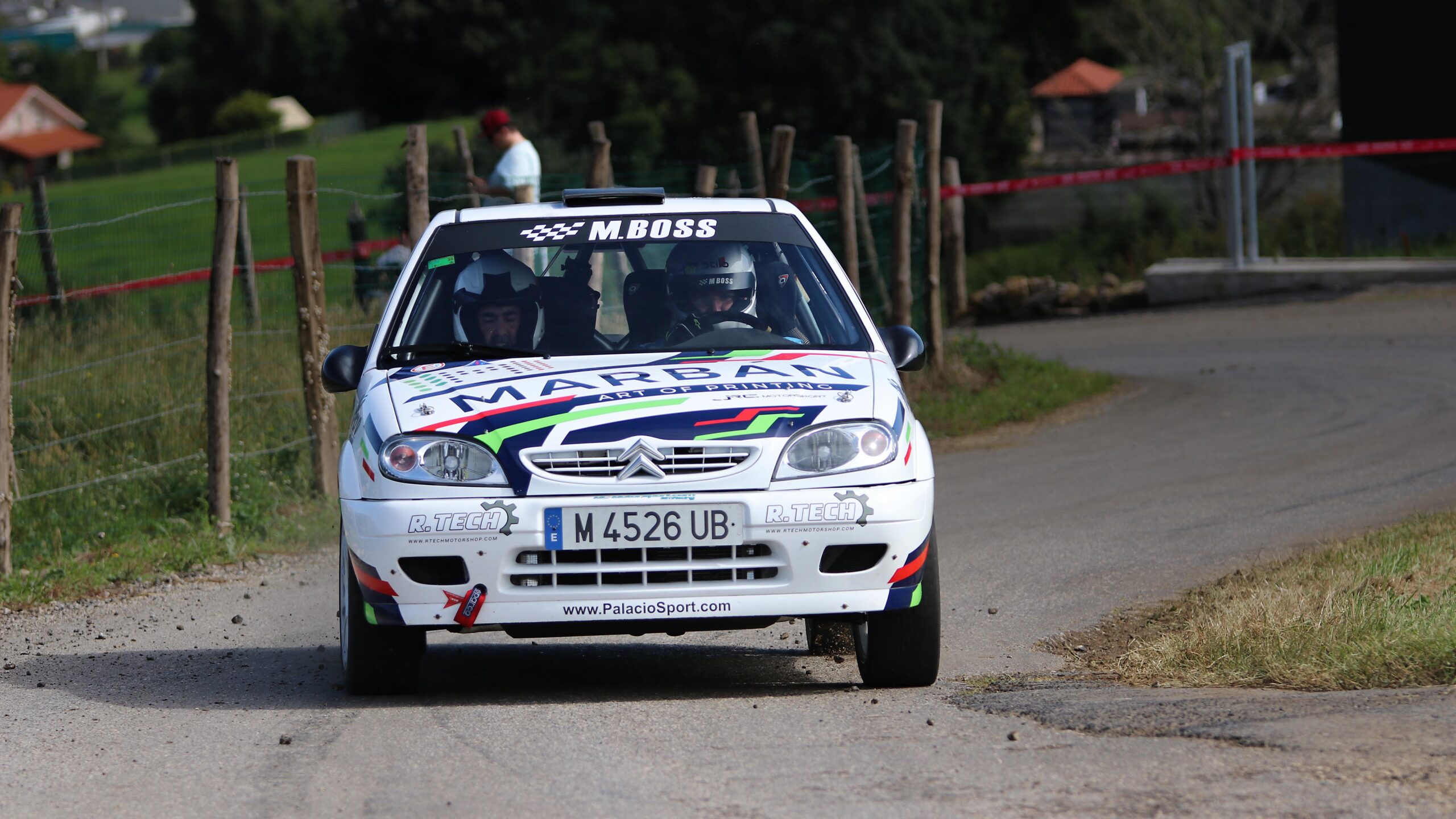 ESTOESRALLY.com background image